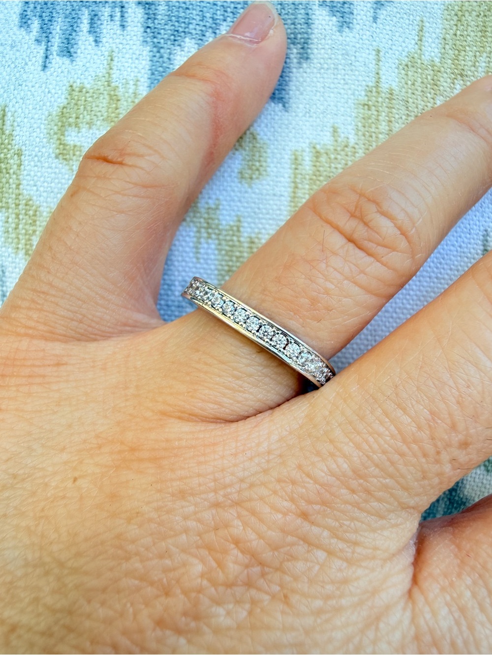 Elegant Pavé Diamoniq Stackable Band - Silver